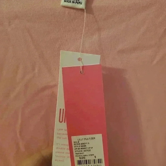 LILLY PULITZER TOP - Picture 3 of 3